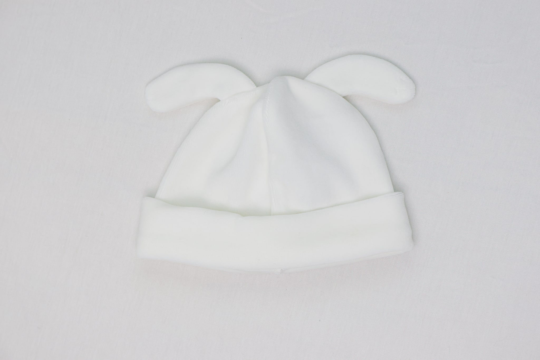 NEWBORN MUTSJE MET KONIJNEN OORTJES | DEOLINDA