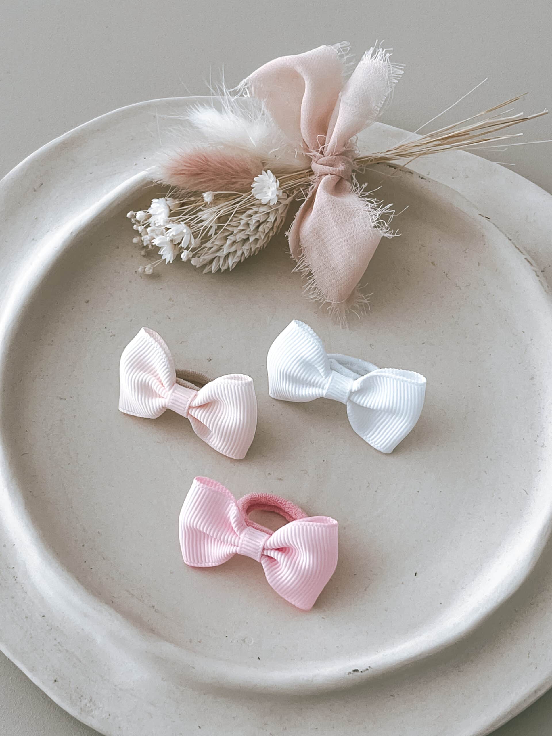 SET 3 BABY HAARREKKERTJES MET STRIK